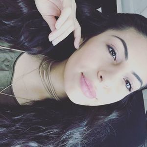 Meet your Posher, Chelly